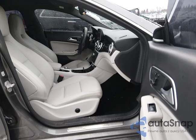 WDDSJ4GB4EN117522: 44285341