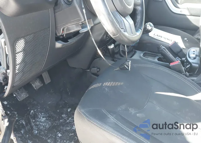 1C4BJWEG9GL344210: 44285407