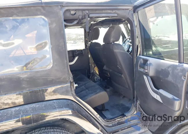 1C4BJWEG9GL344210: 44285407