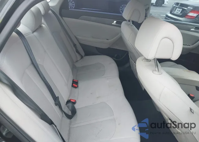 5NPE24AF8HH520519: 44285412