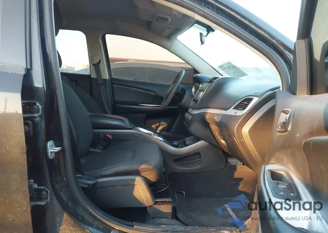 3C4PDCAB6GT238002: 44285477