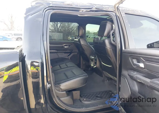 1C6SRFLM5NN266020: 44285493