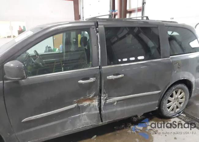 2C4RC1BGXFR596893: 44285504