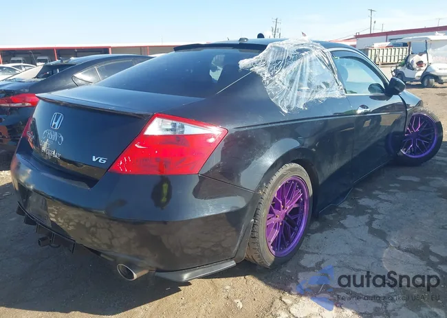 1HGCS2B80AA008568: 44285645