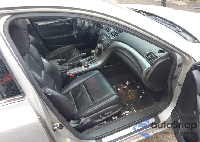 19UUA86519A026390: 44285655