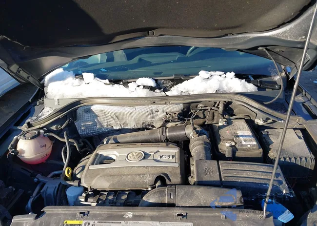 WVGBV7AX8HK049196: 44284724