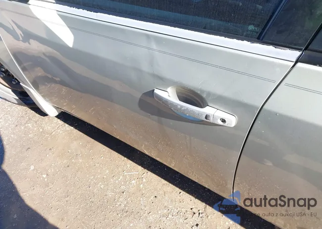 3N1AB61E37L719027: 44284741