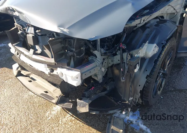 JM3KFBCM0M0466302: 44284756