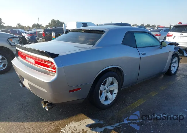 2C3CDYAG6EH273818: 44284790