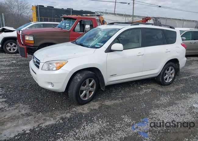 JTMBD31V385187922: 44284821