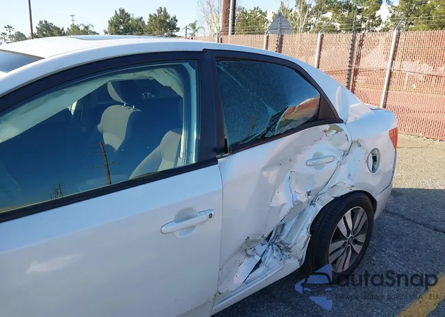 KNAFU4A26D5716140: 44284824