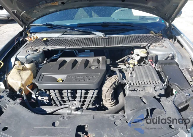 1B3LC46K98N153853: 44284877