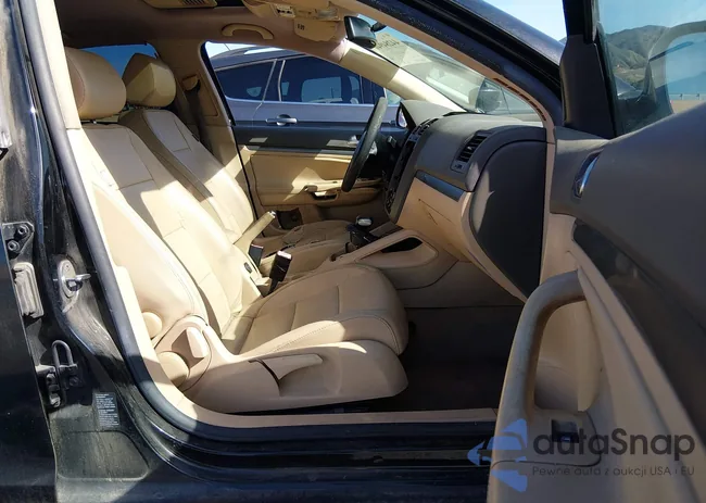 3VWSG71K96M797977: 44284940