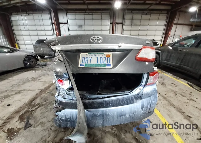 2T1BU4EE3BC570043: 44284965