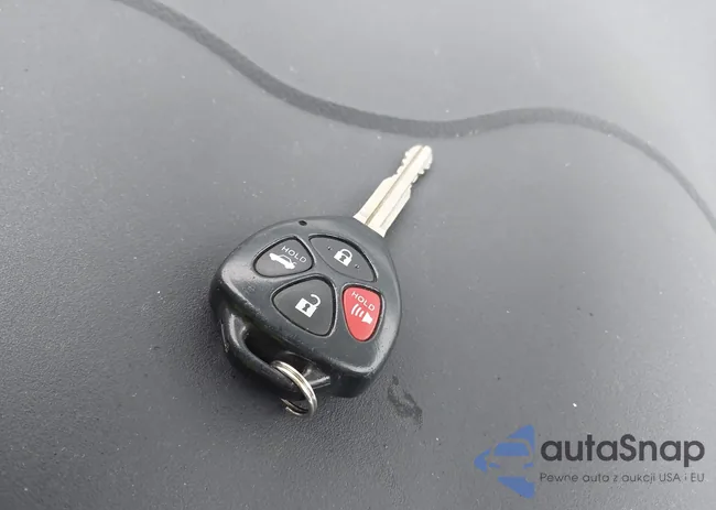 2T1BU4EE3BC570043: 44284965