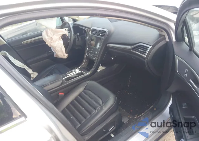 3FA6P0MUXKR167929: 44285051