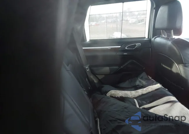 WP1AF2A23DLA40994: 44286064