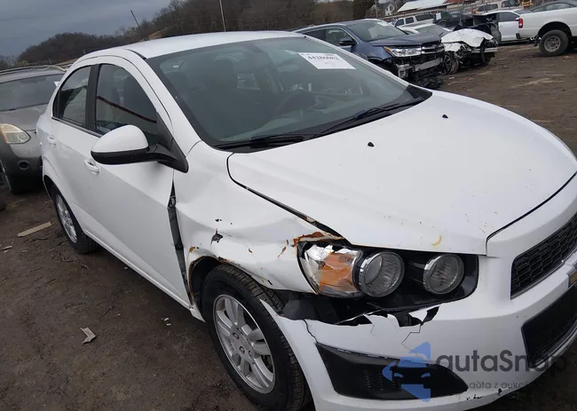 1G1JC5SHXF4157038: 44286082