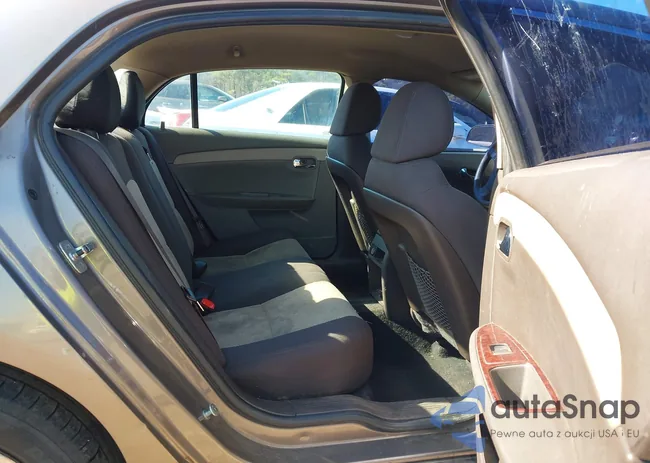 1G1ZB5EB4AF126443: 44286095