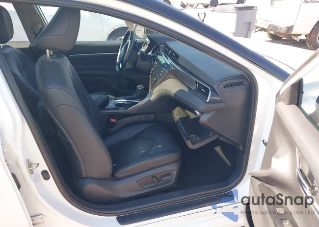 4T1K61AK8LU350966: 44286101