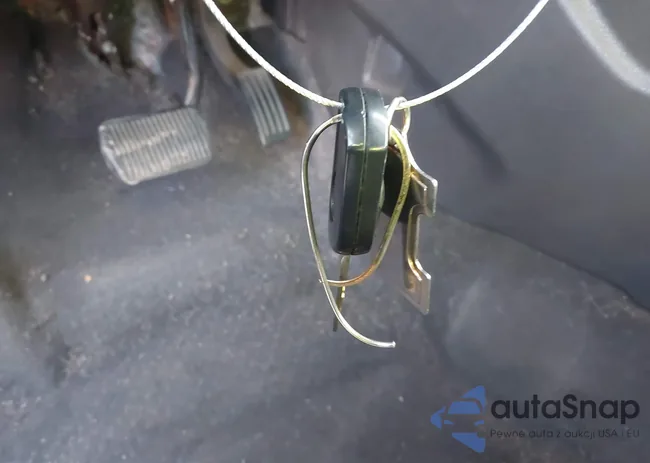 1FADP3F27EL439845: 44286102