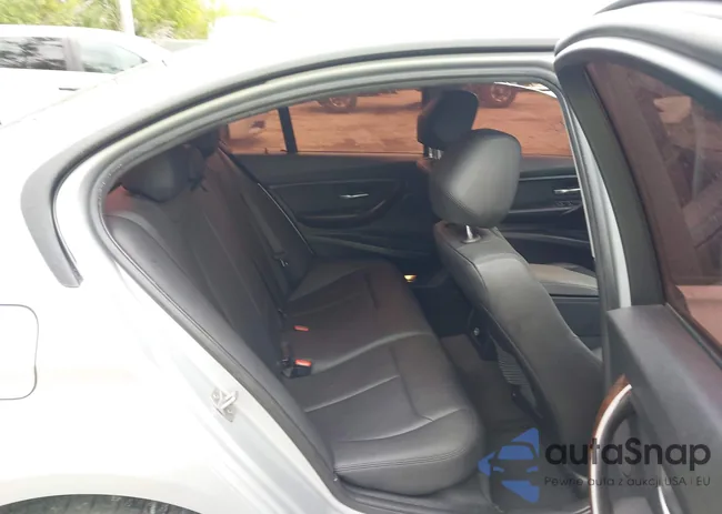 WBA8E5G55GNT41326: 44286112