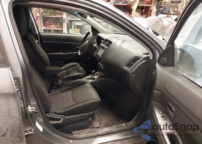 JA4AR3AU8LU024633: 44286127