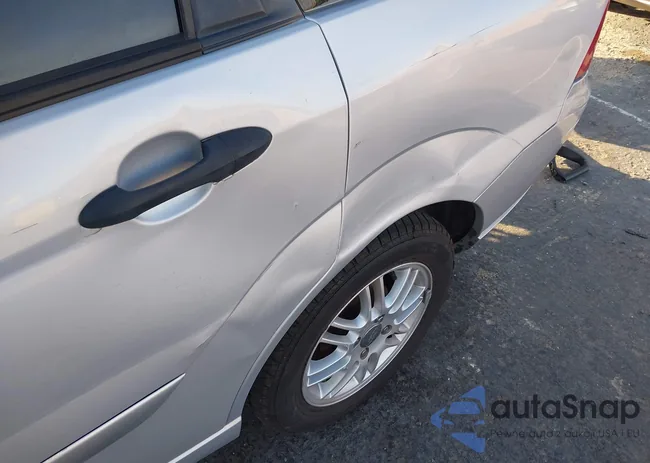 1FAFP34N45W227277: 44286355