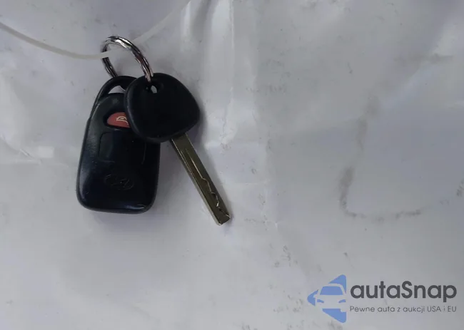 KMHTC6AD6CU065677: 44286366