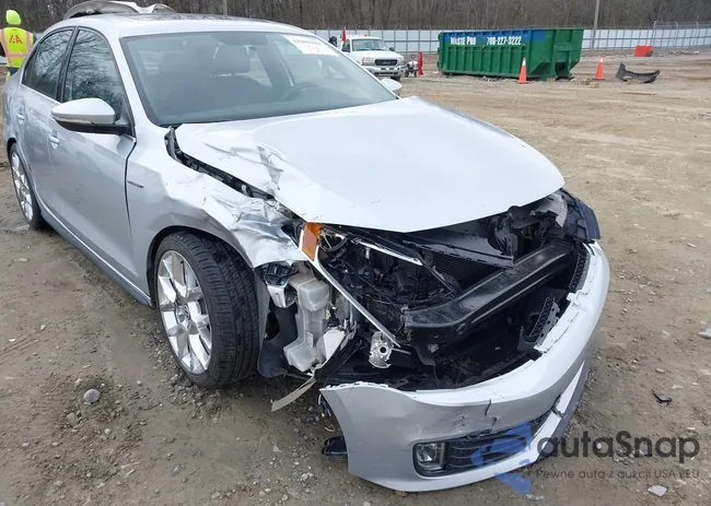 3VW4T7AJ0EM261137: 44286382