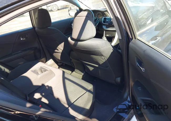 1HGCR2F51FA006251: 44286397