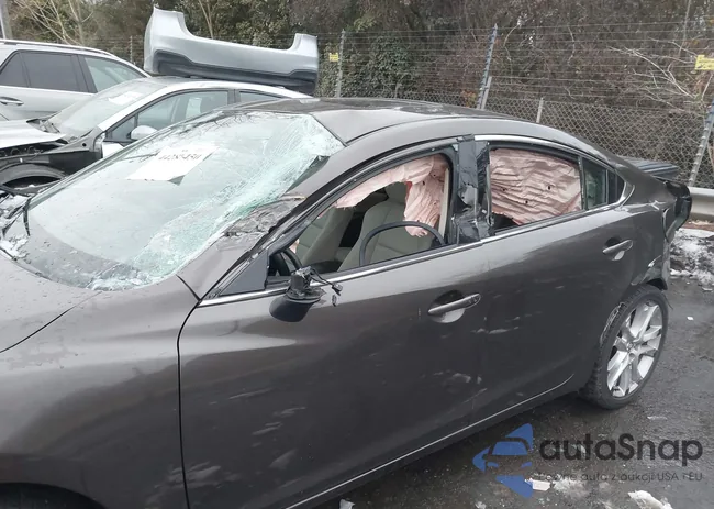 JM1GL1V55H1118924: 44286450