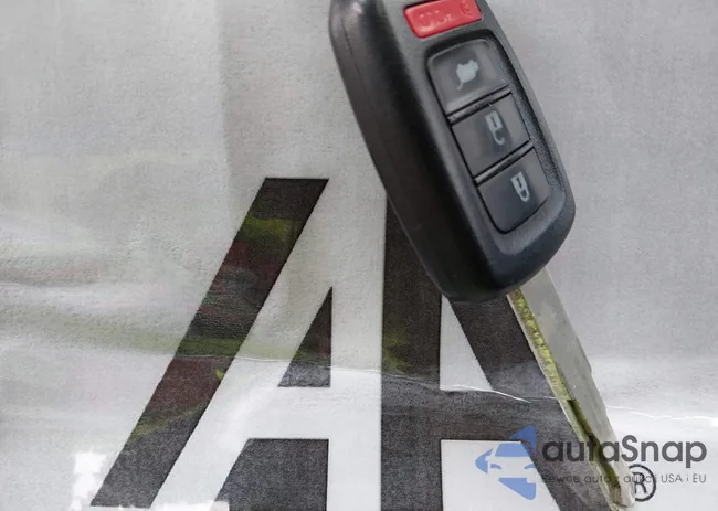 7FARW5H32HE003727: 44286463