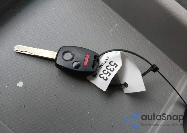 5FNRL38248B077702: 44286588