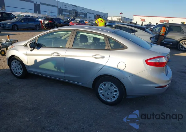 3FADP4AJ9JM121643: 44286618