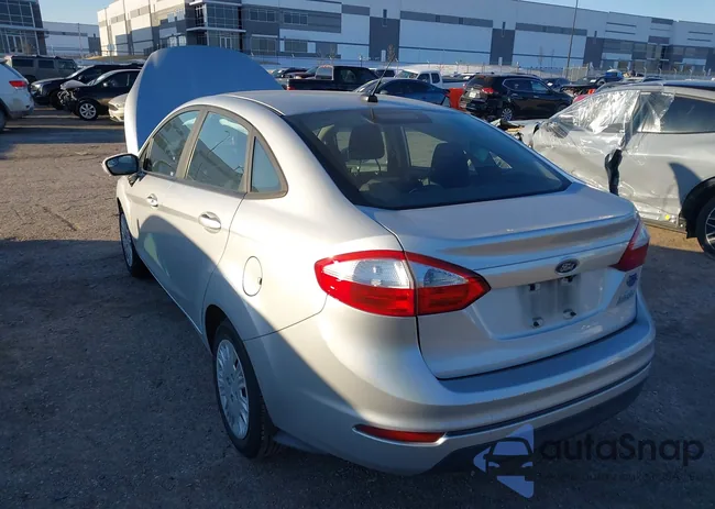 3FADP4AJ9JM121643: 44286618