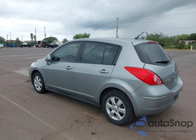 3N1BC13E39L419881: 44286654