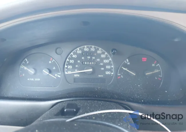 1FTYR14V5YTA25880: 44285667