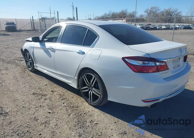 1HGCR2F56GA049100: 44285785