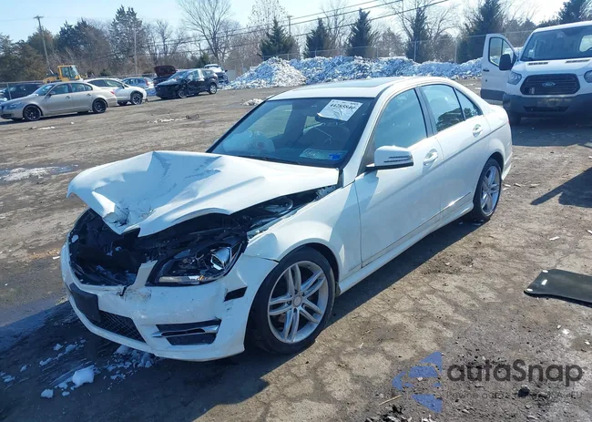 WDDGF8BB5CR212053: 44285840