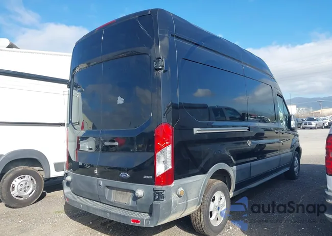 1FTYR2XM8HKB54694: 44285886