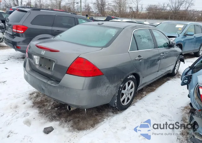 1HGCM56846A081634: 44285944