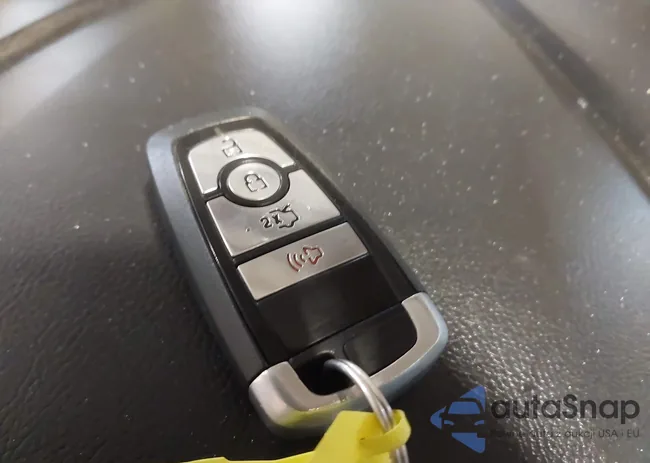 3FA6P0HDXJR159953: 44287217