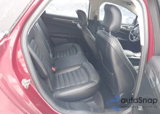 3FA6P0T97HR109976: 44287304