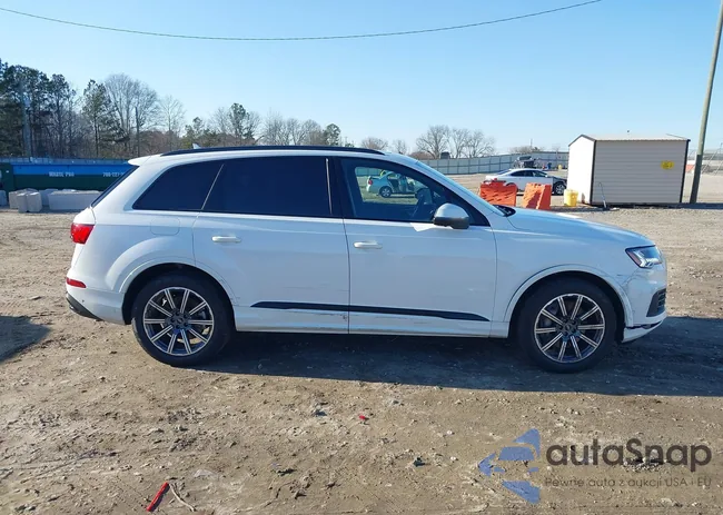 WA1LCBF71RD008659: 44287381