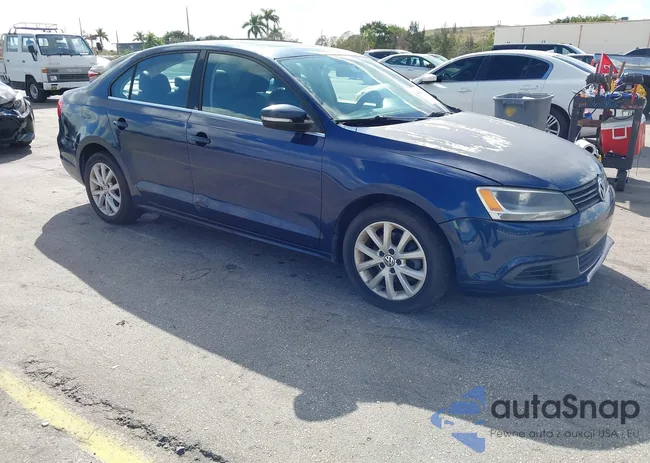 3VWD07AJXEM434185: 44287431