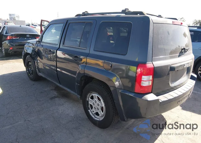 1J8FT28W68D588926: 44287555