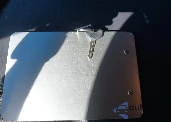 3B7HC12Z4WG177473: 44287565