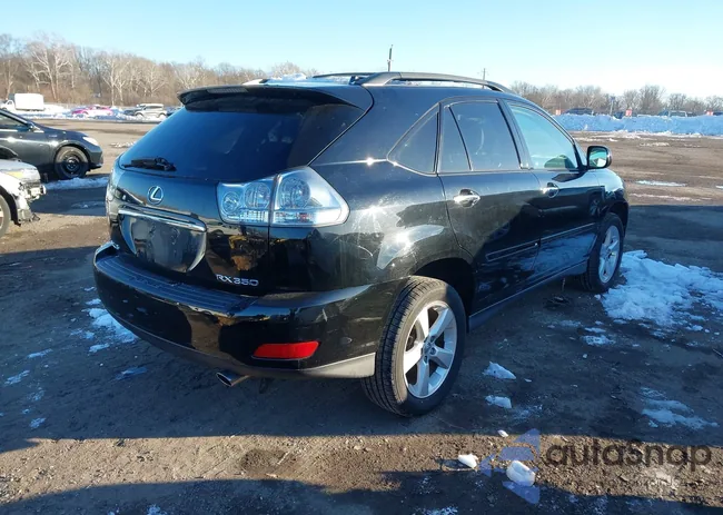 2T2HK31U38C085266: 44286667