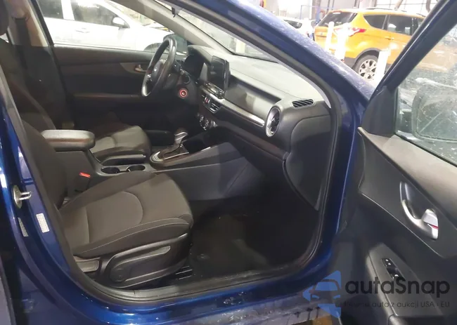 3KPF24AD4LE176624: 44286689